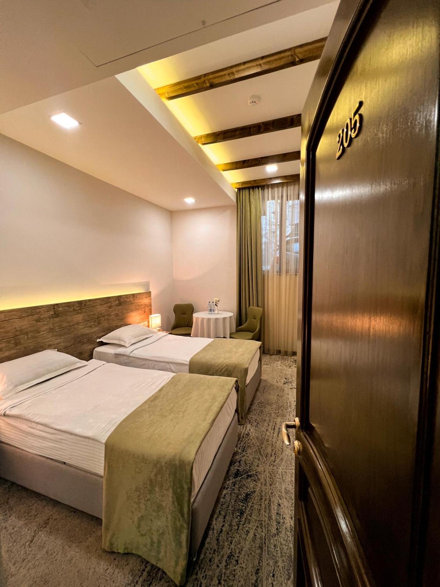 Evn Boutique Hotel Erevan Exterior foto
