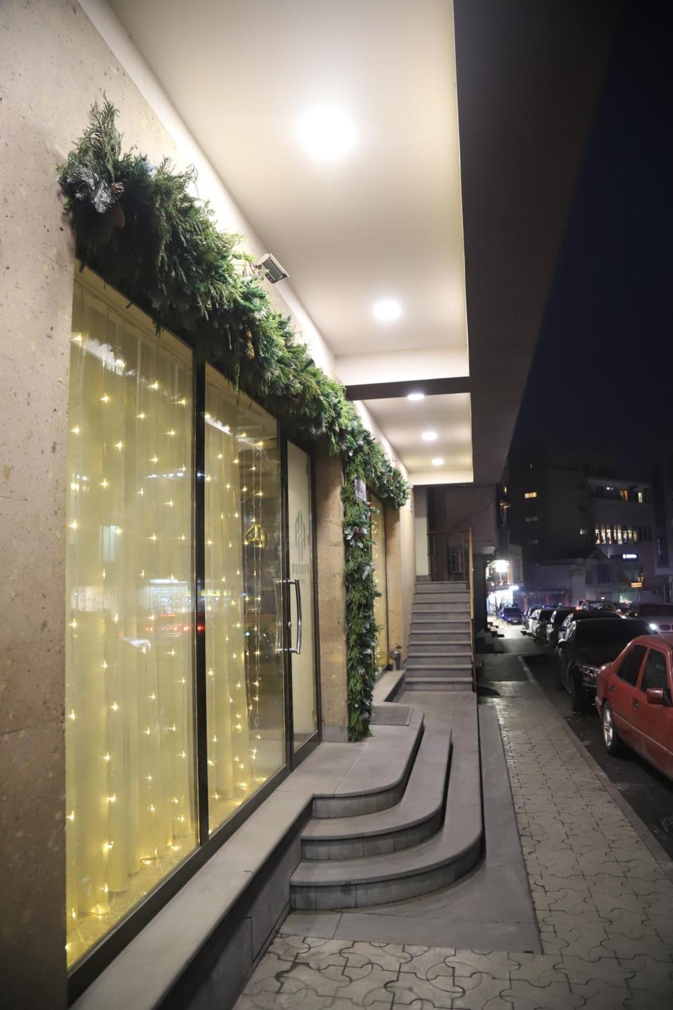 Evn Boutique Hotel Erevan Exterior foto